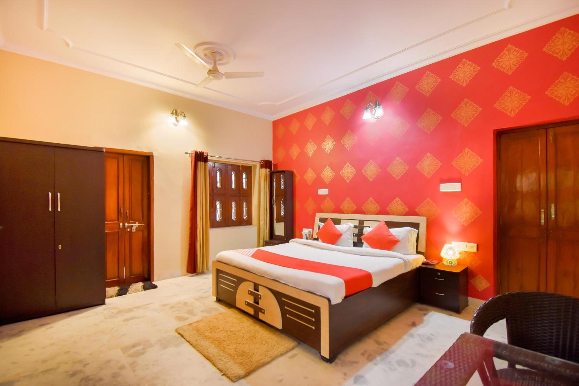 Hotel O The Nandini's 4*