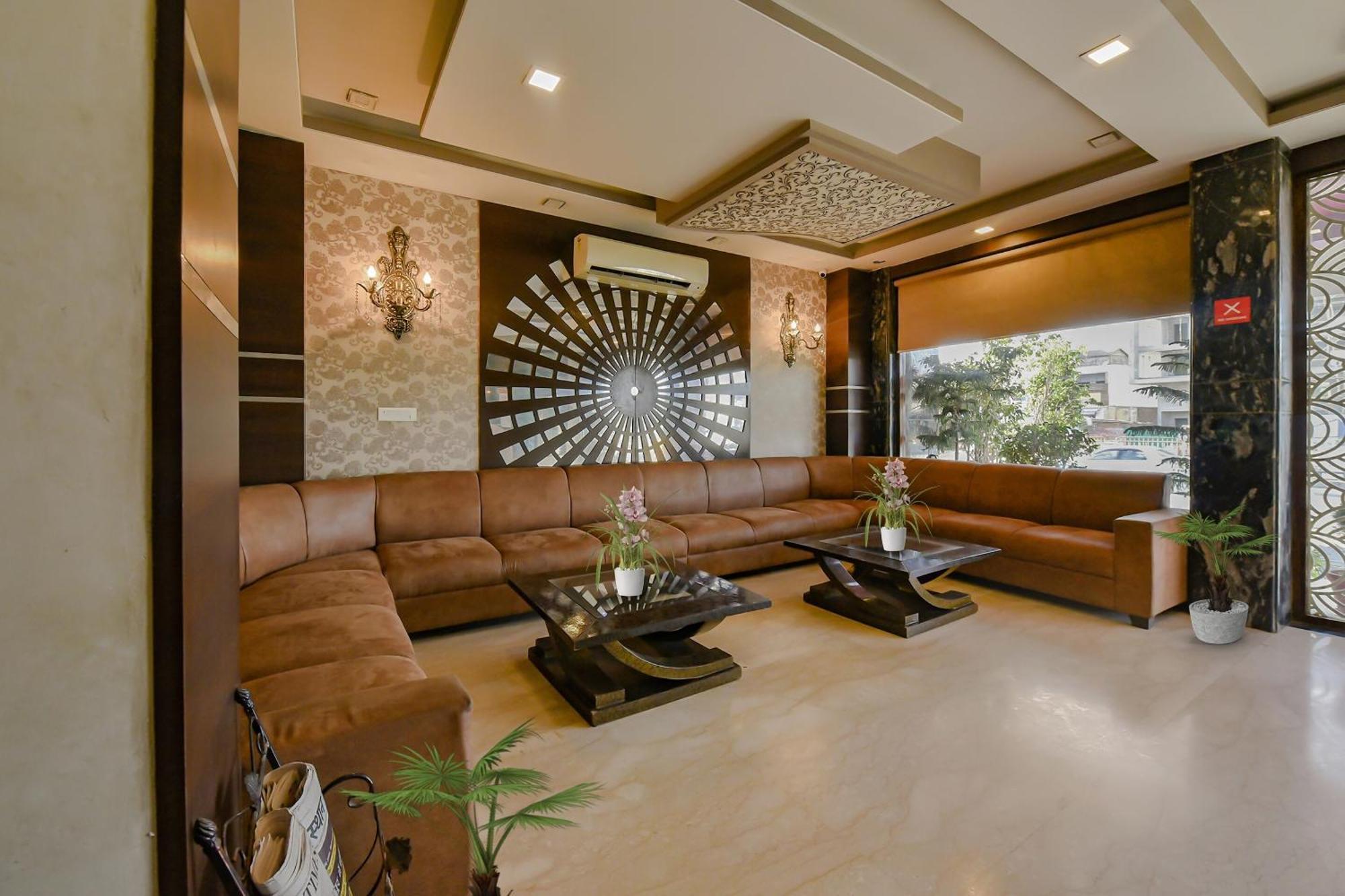 Hotel O Rk Palace 3*
