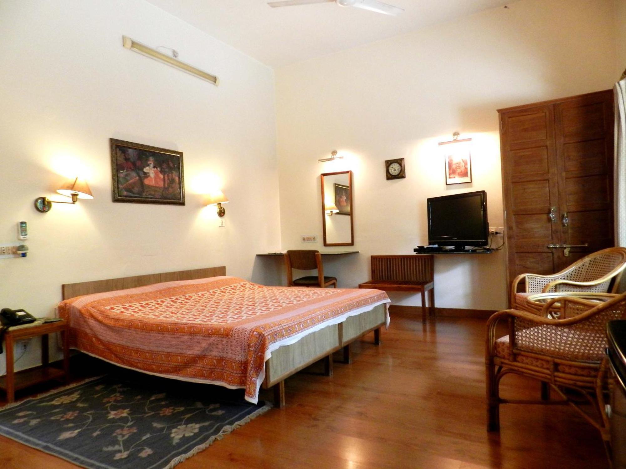 Hotel Jai Niwas Jaipur