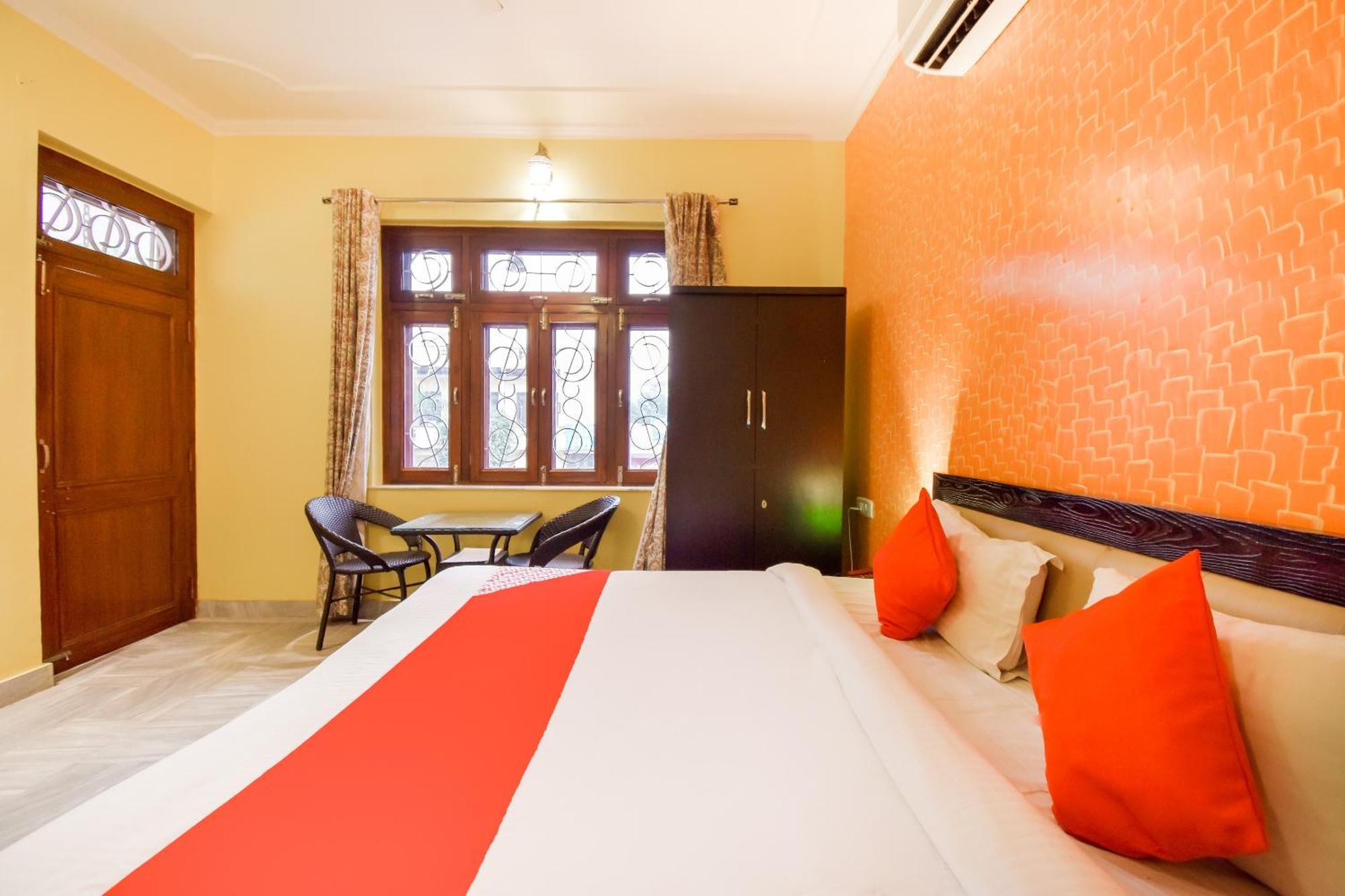 O The Nandini's Hotel
