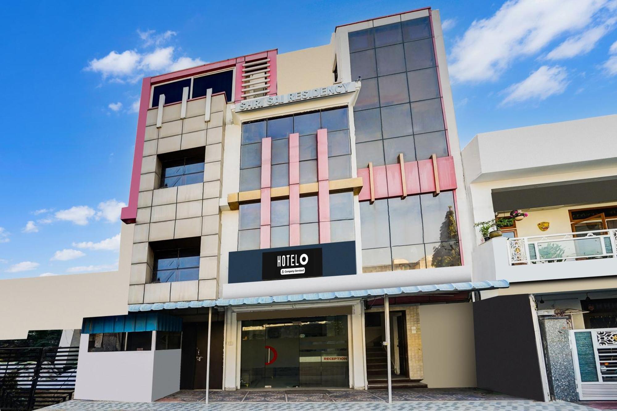 Hotel Super O Kaveri Path Formerly Shree Sai Residency 4*