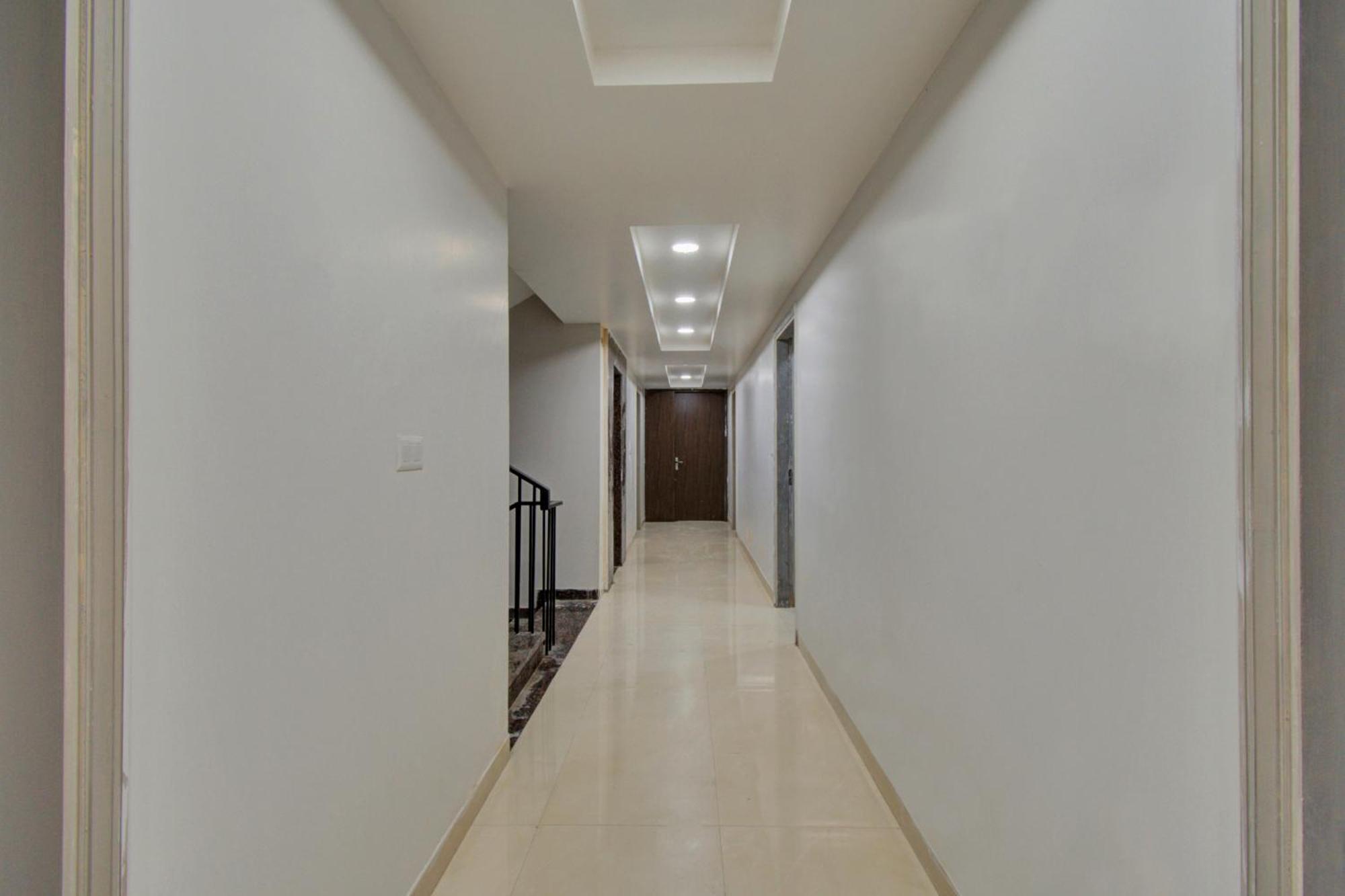 Hotel O Shiv Mahima