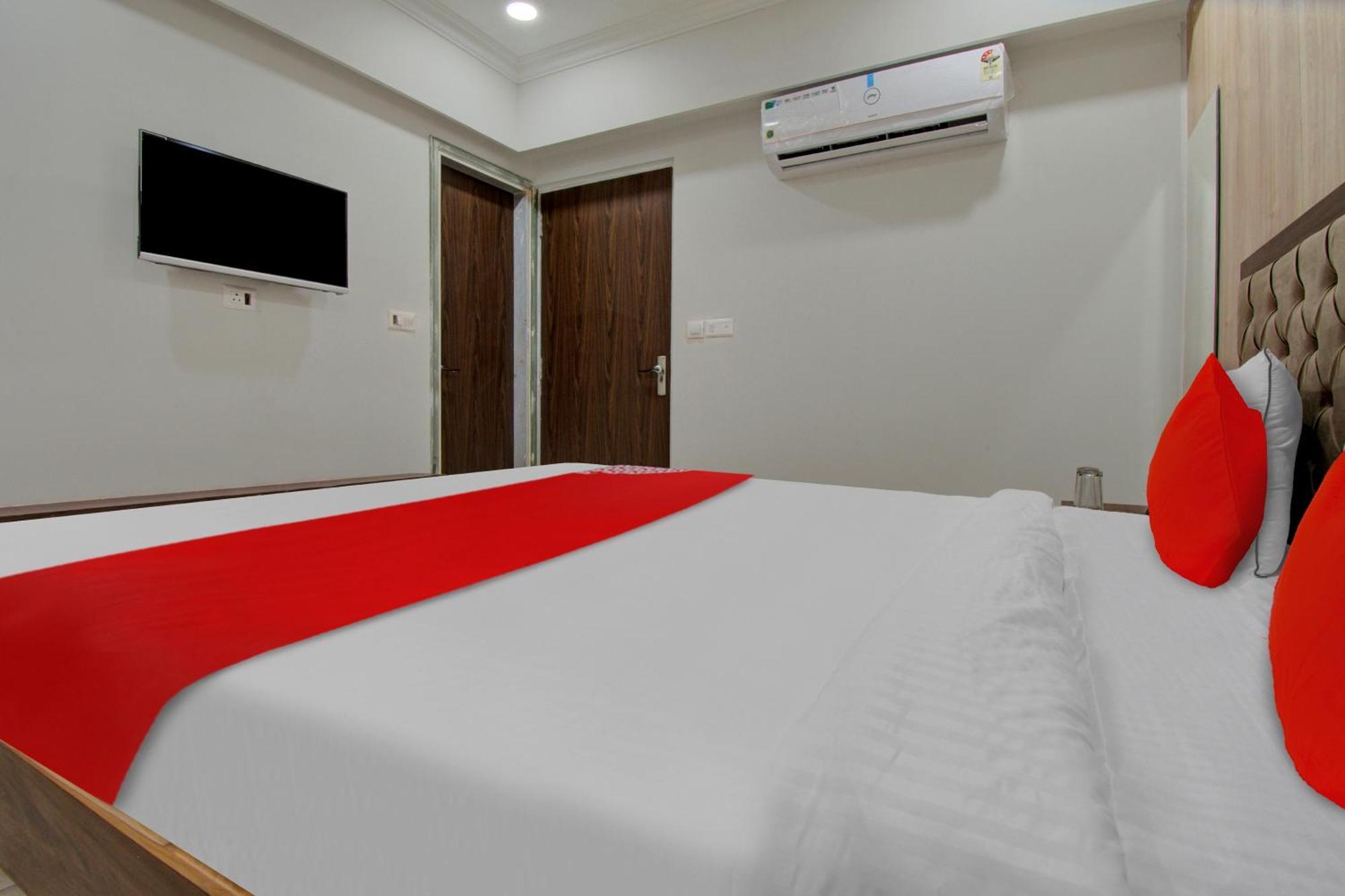 O Shiv Mahima Hotel