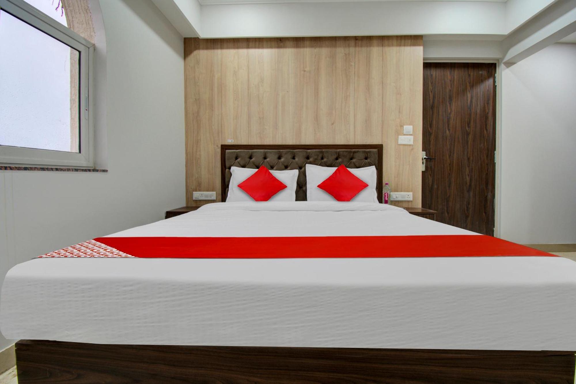 O Shiv Mahima Hotel *