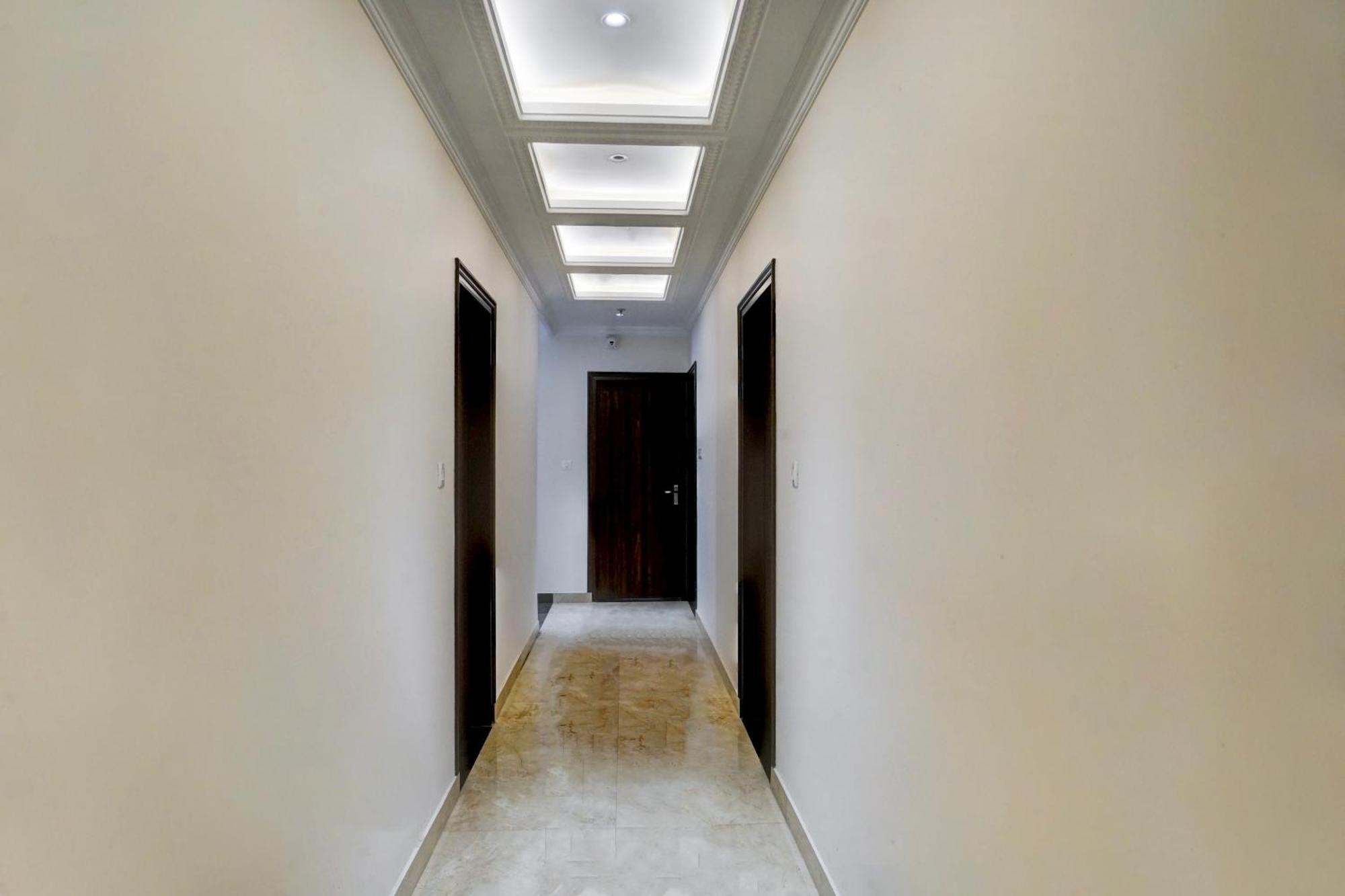 Hotel Collection O Golden Sapphire 4*