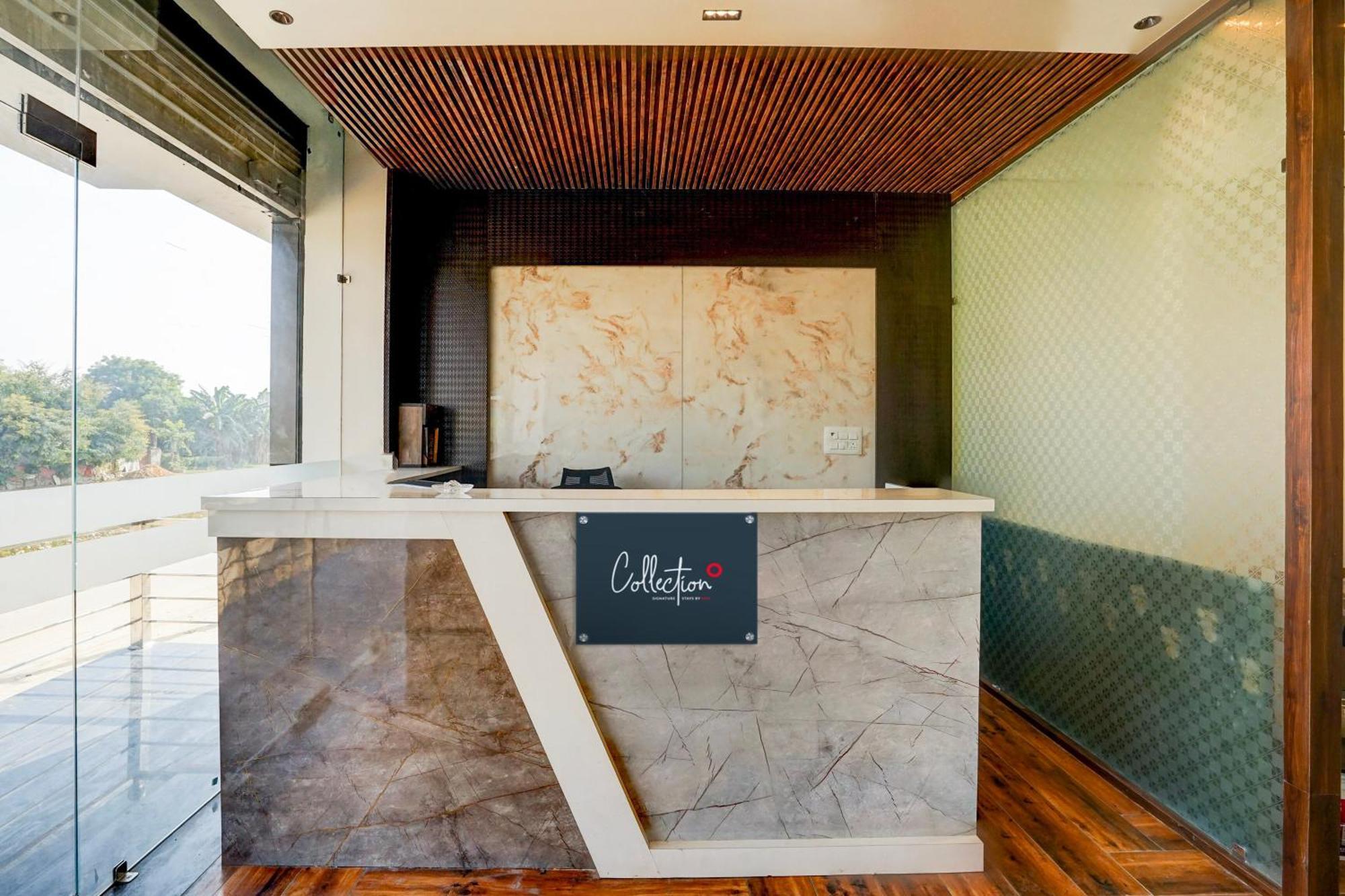 Collection O Golden Sapphire Hotel 4*
