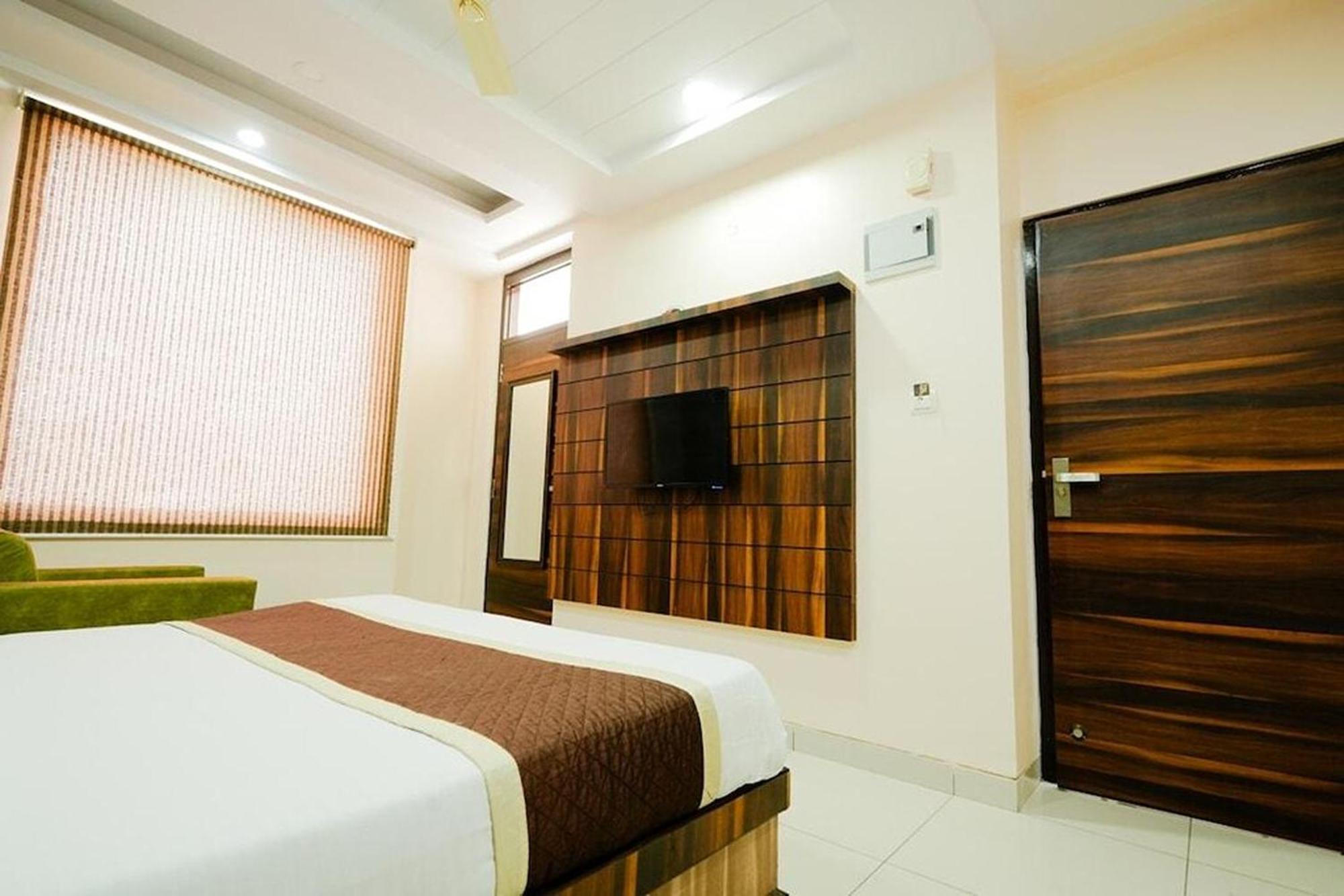 Hotel Olive Greens Near International Airport 3*