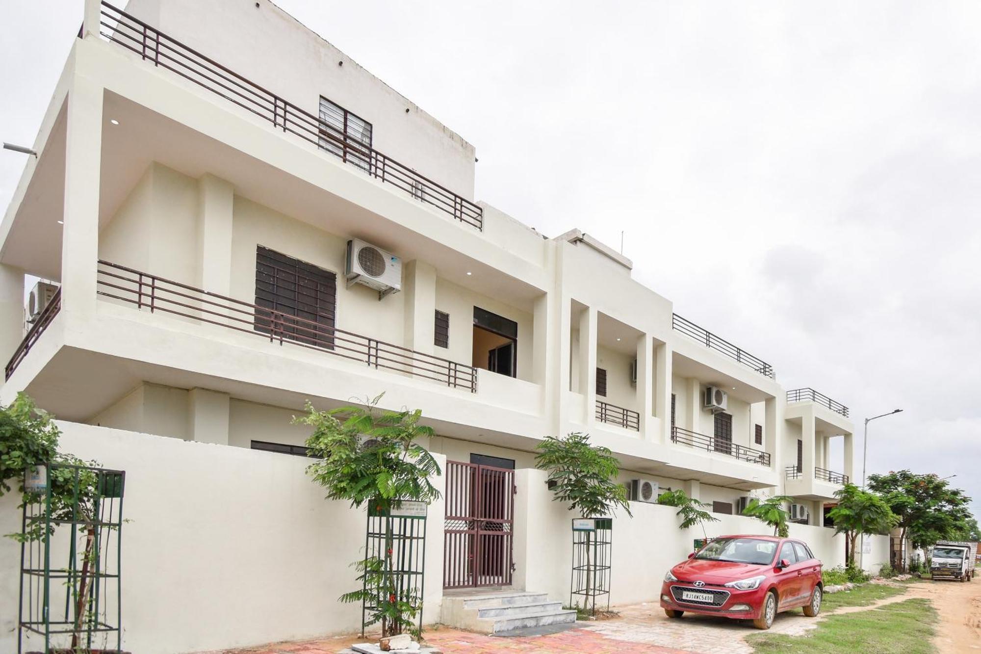 O Krishna Hotel