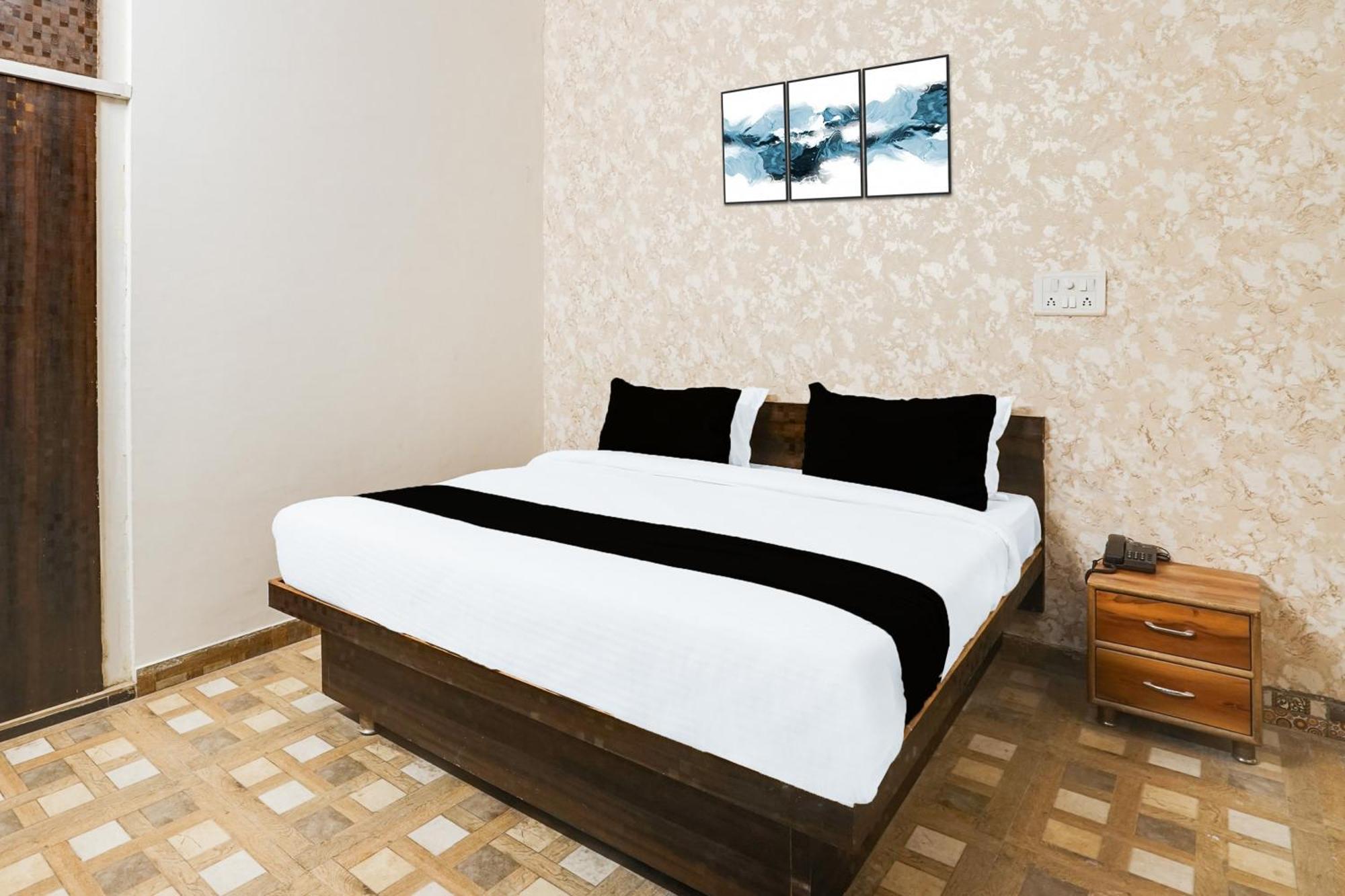 Hotel Super O Radhaswami Nagar