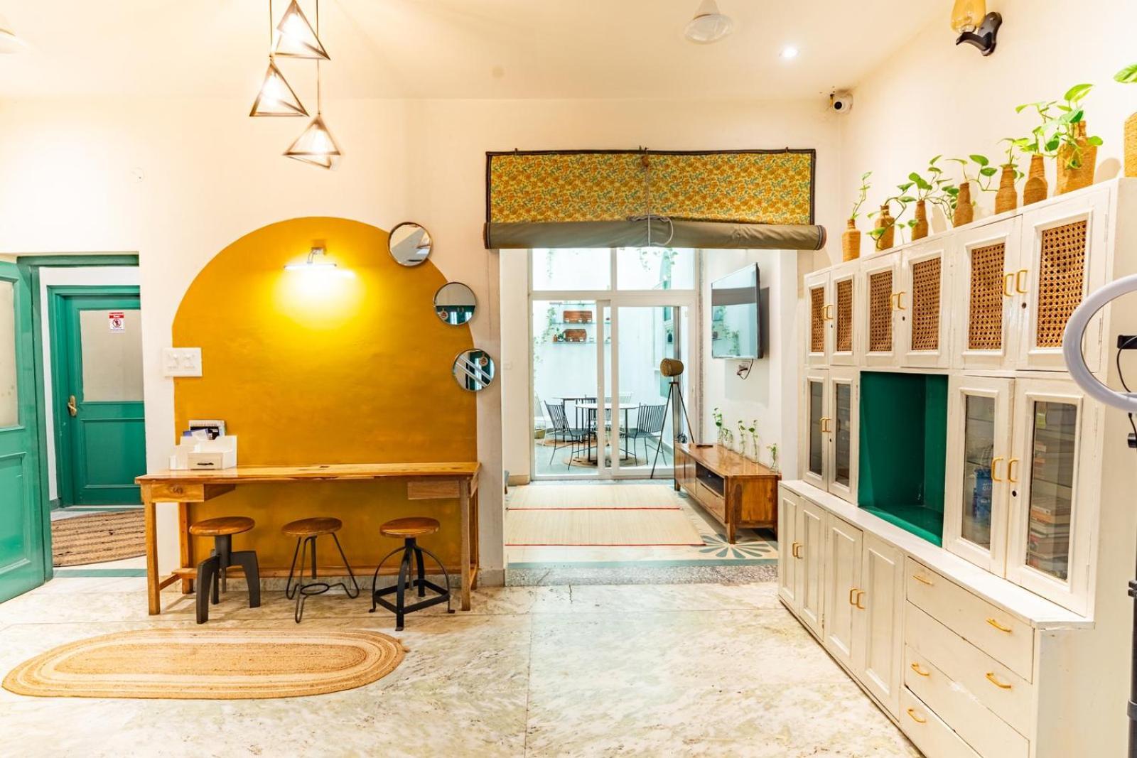 Centrally Located In Holiday home