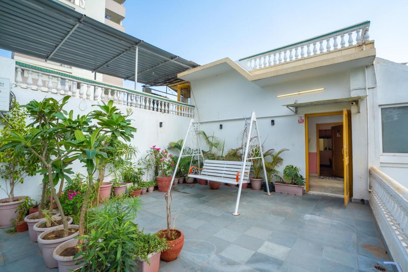 Centrally Located In Holiday home