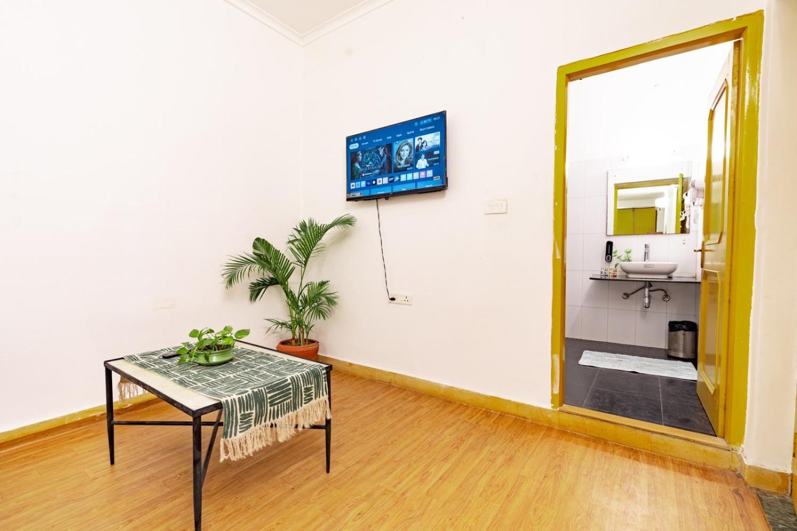 Centrally Located In Holiday home