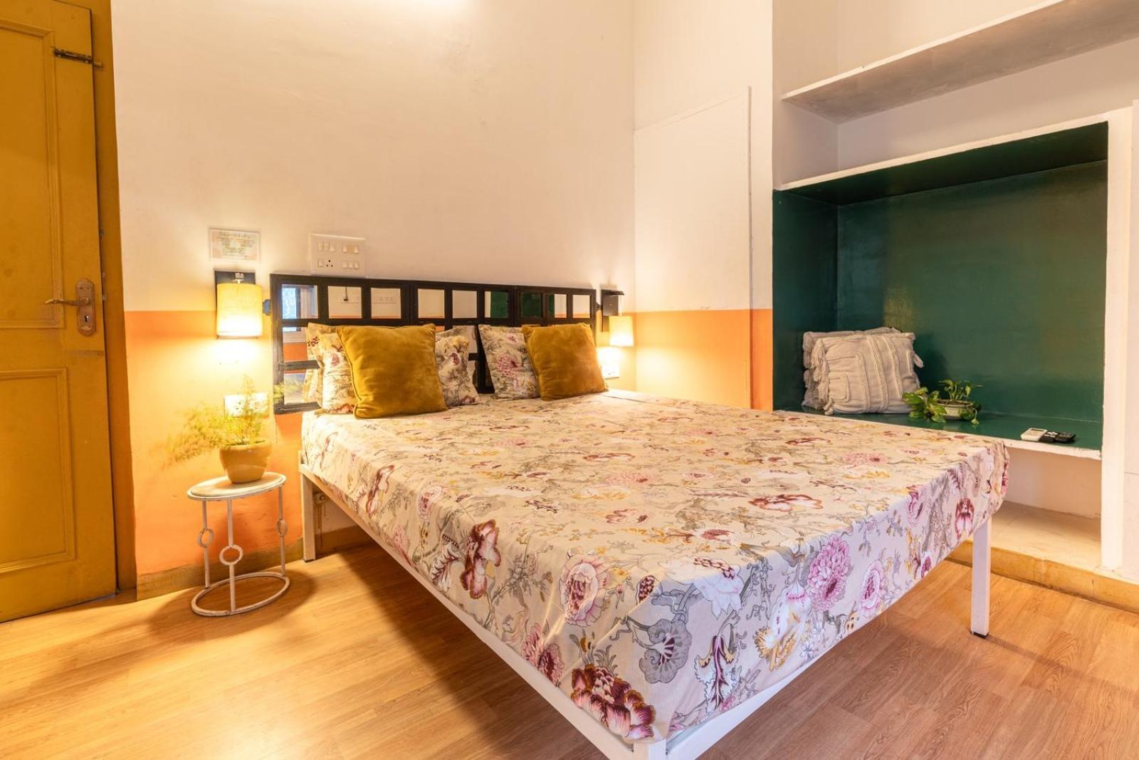 Centrally Located In Holiday home Jaipur