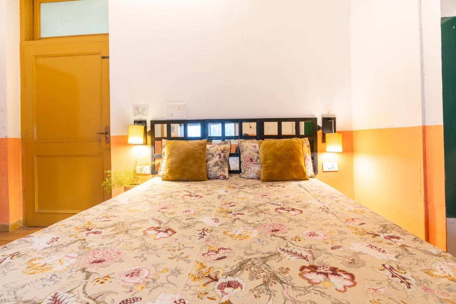 Centrally Located In Holiday home *