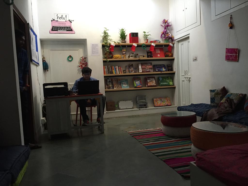 Doodle Rack Jaipur
