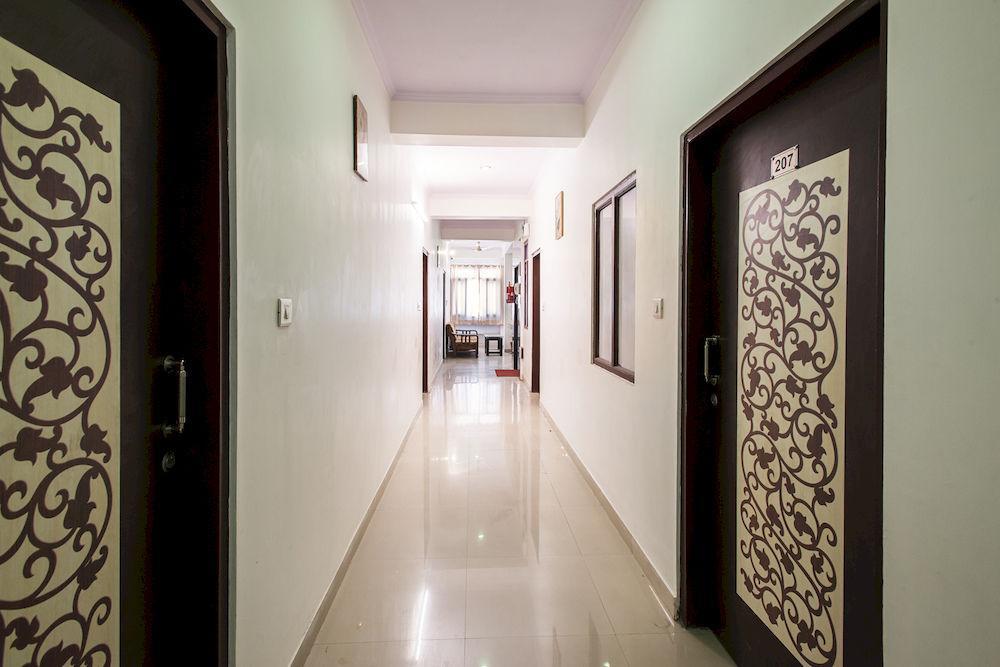 Oyo World Trade Park 3*