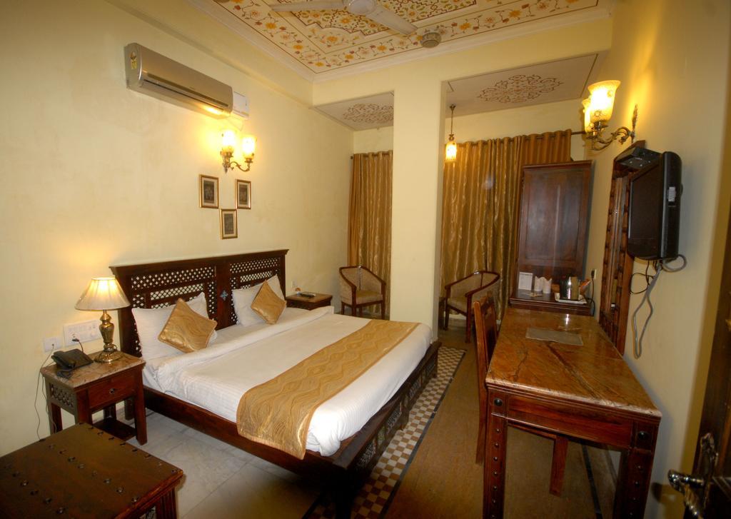 Hotel Rajputana Haveli - Jaipur