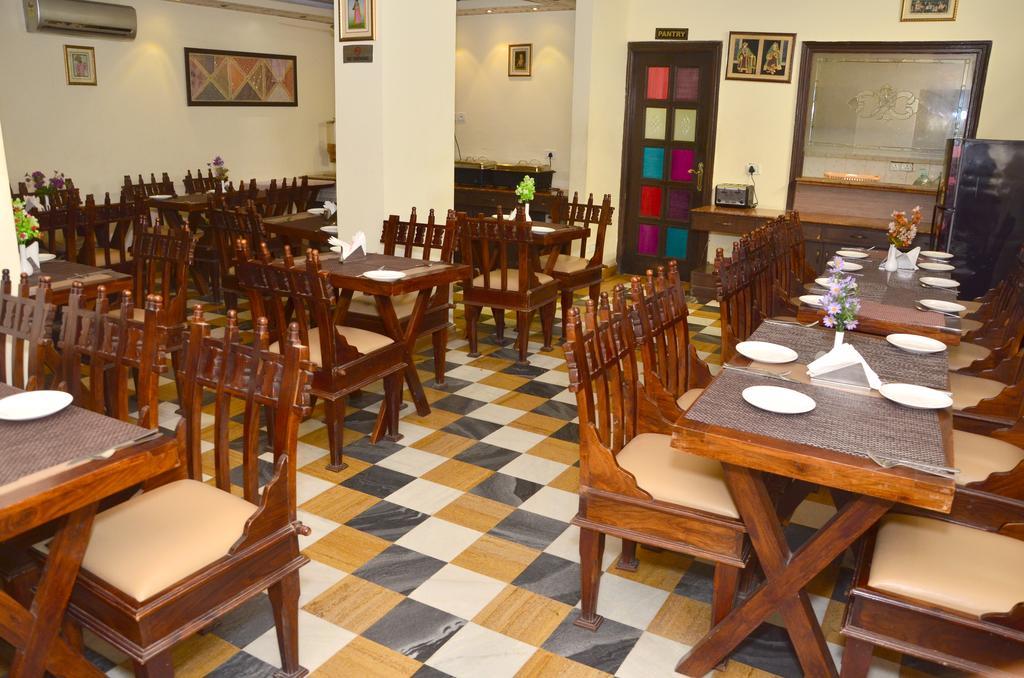 Hotel Rajputana Haveli - 3*