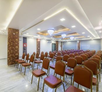 Treebo Signature Malviya Nagar 3*
