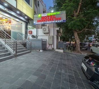 Inn Treebo Signature Malviya Nagar 3*