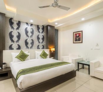Treebo Signature Malviya Nagar Inn 3*