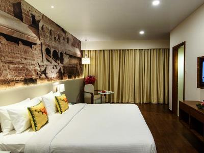Hotel Regenta 3*