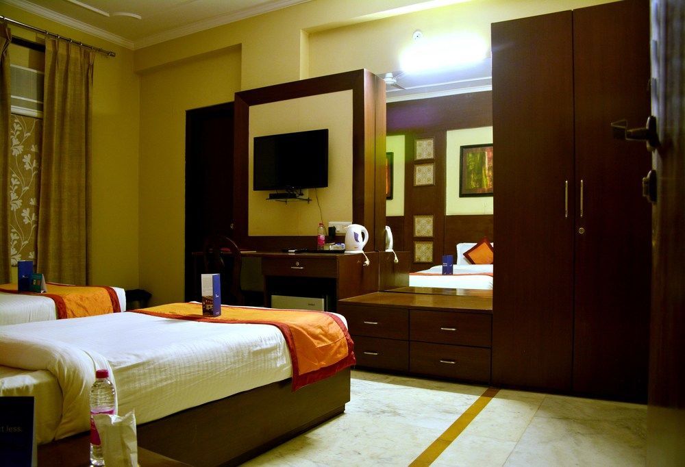Fabhotel Epic C Scheme Hotel