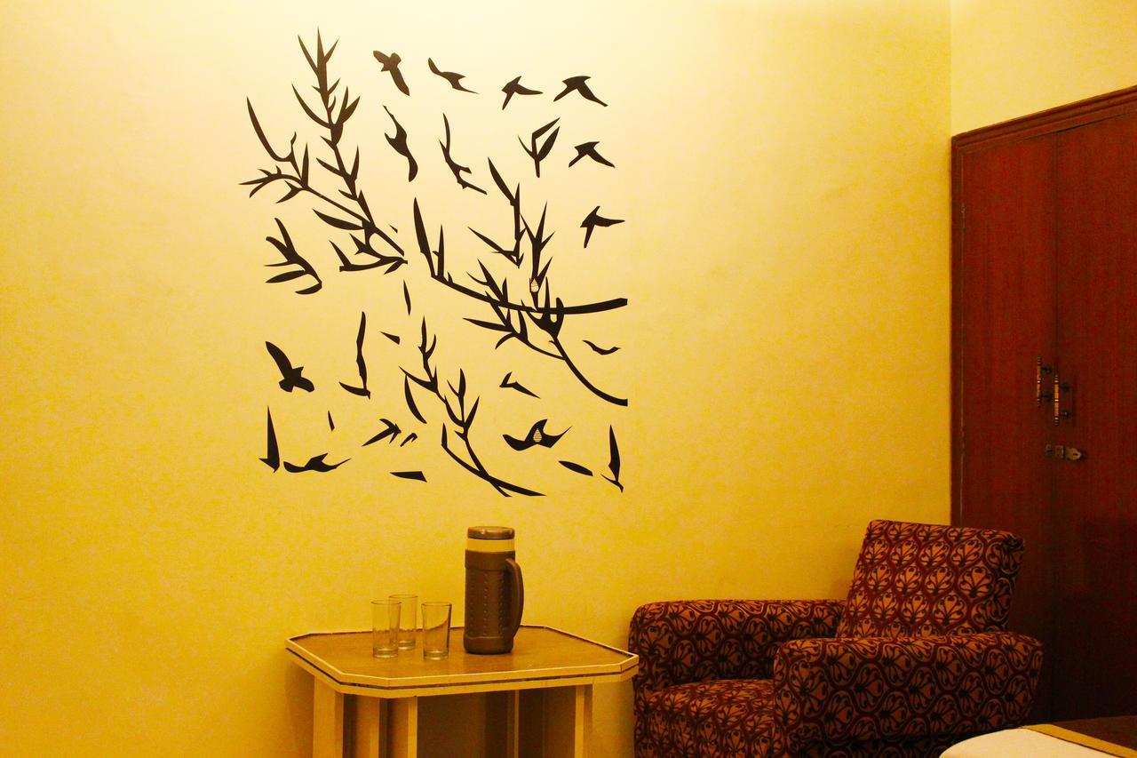 Goyal Hotel 3*