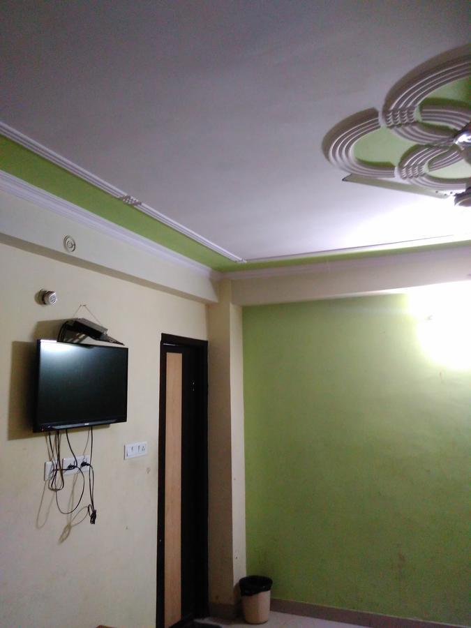 S D Palace Hotel *