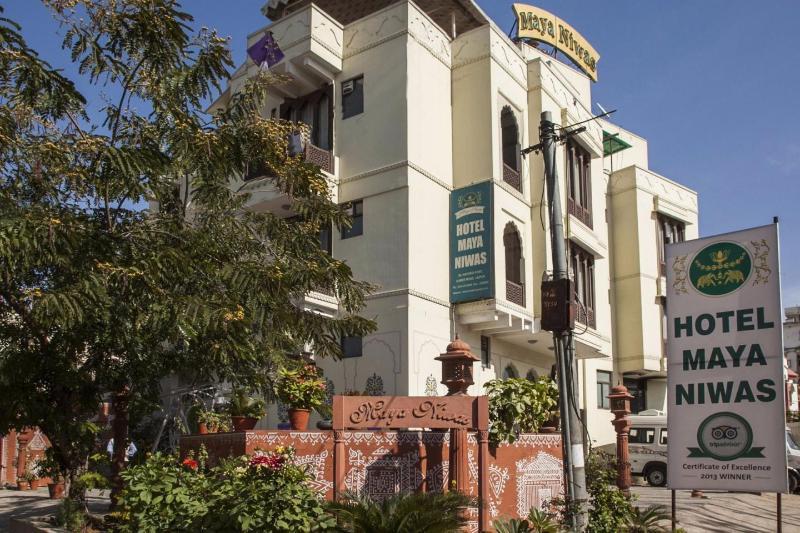 Bed & Breakfast Maya Niwas 2*