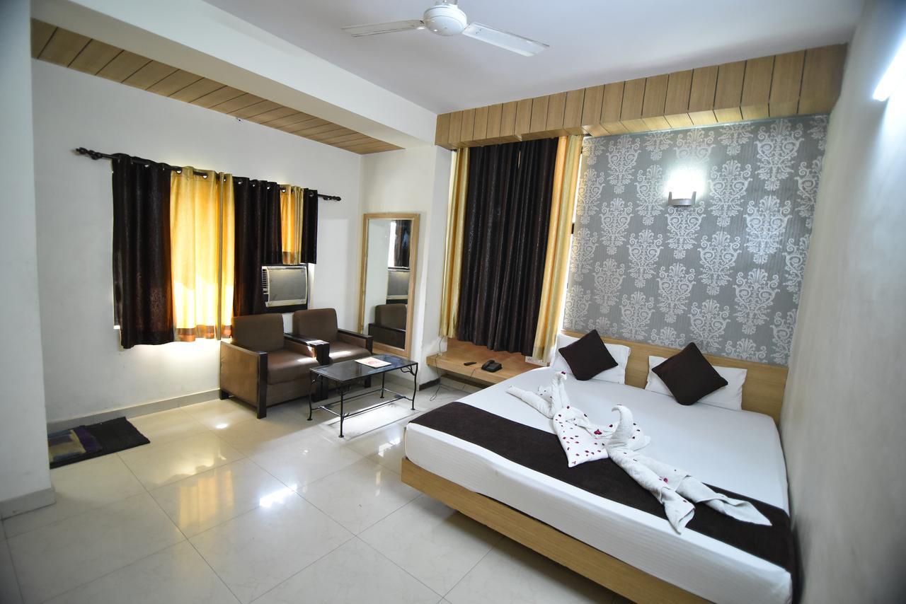 Vaishnavi Hotel Jaipur