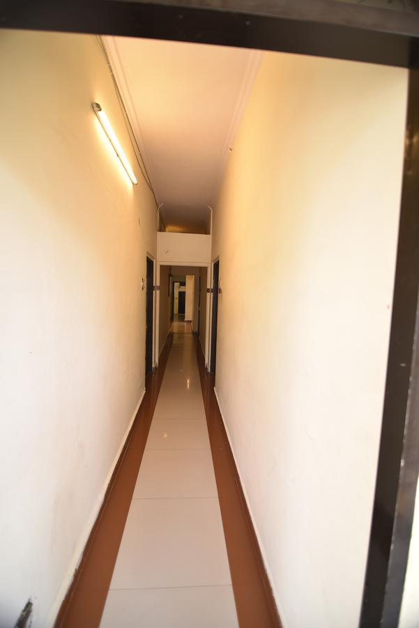 Vaishnavi Hotel 2*