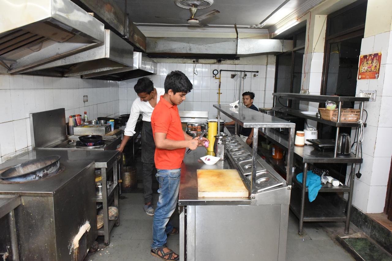 Vaishnavi Hotel