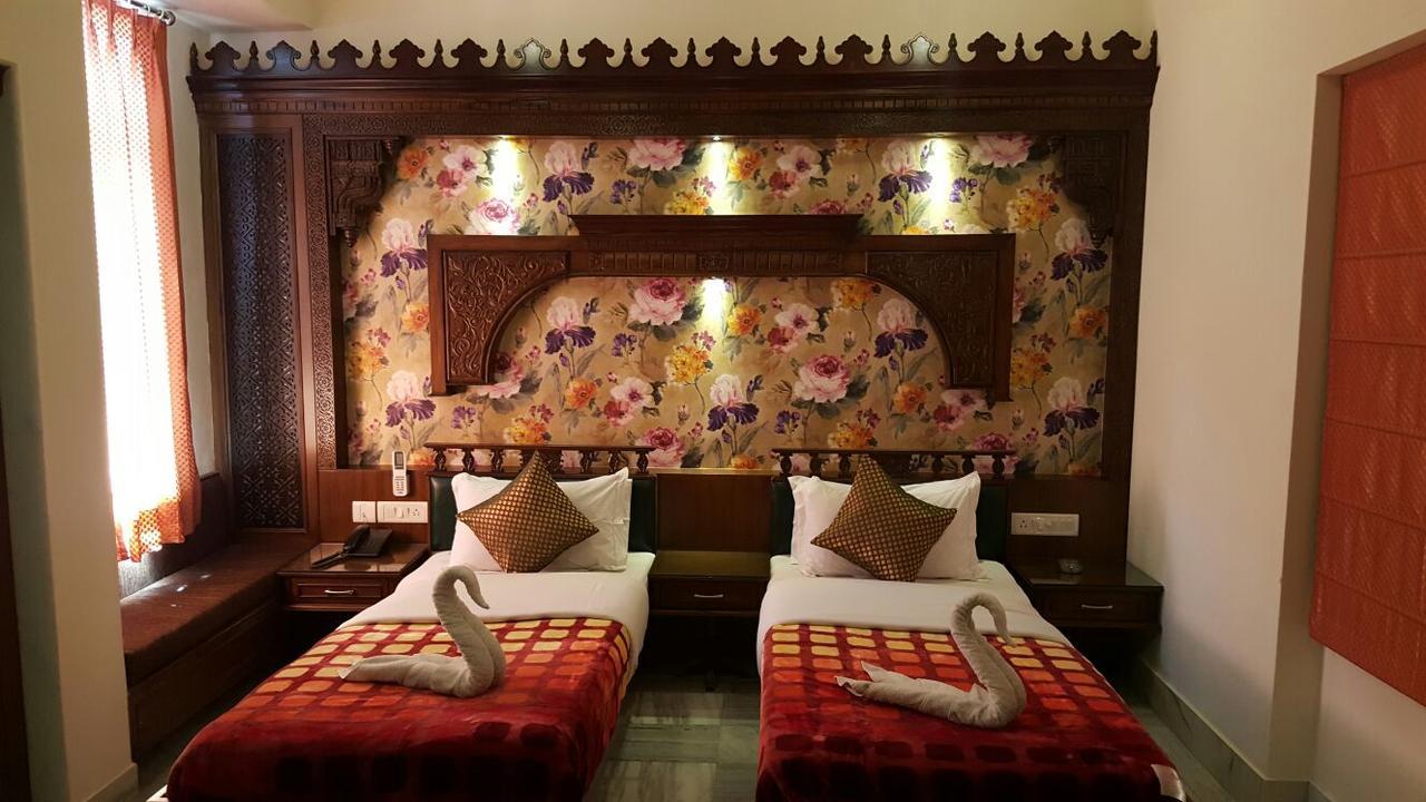 Pearl Palace Hotel 3*