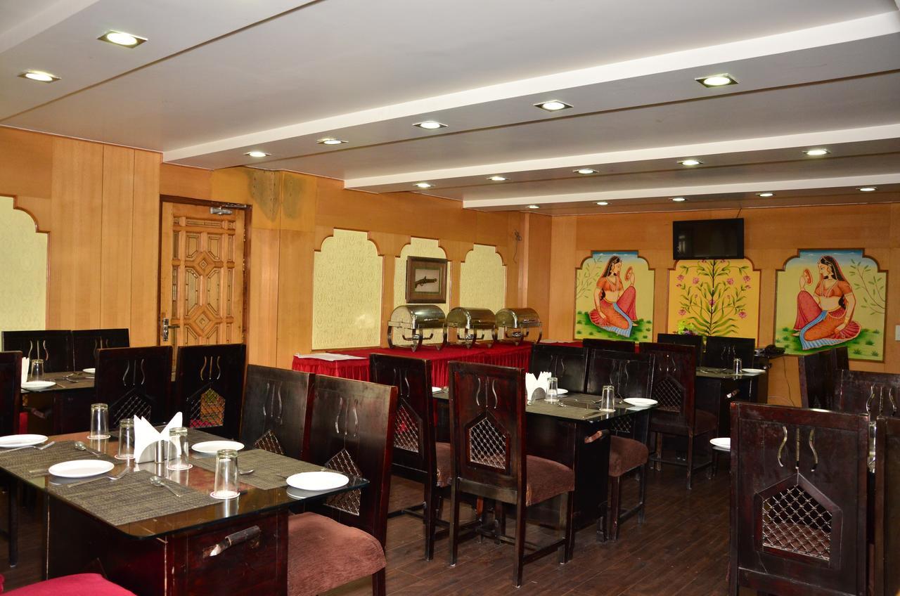 Hotel Castle Lalpura Mi Road Jaipur