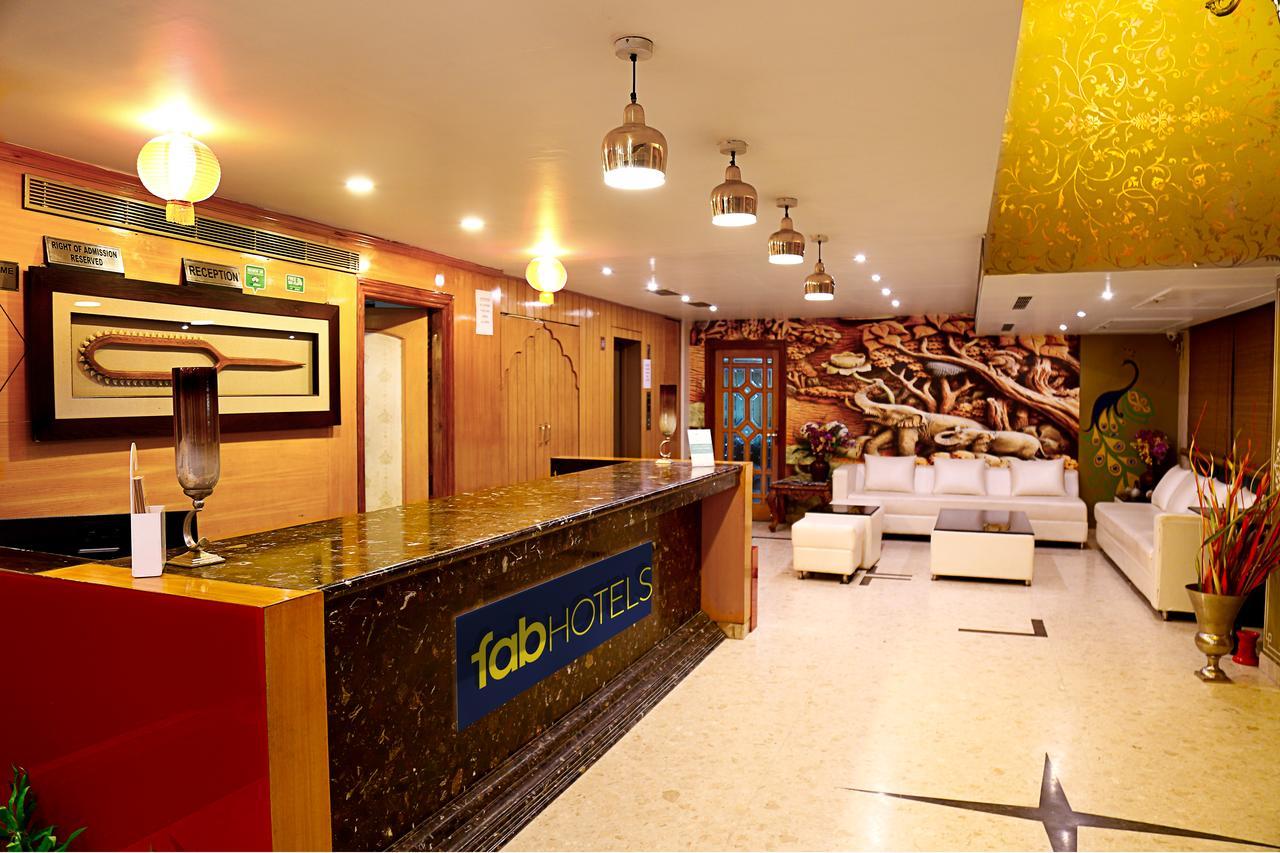 Hotel Castle Lalpura Mi Road 3*