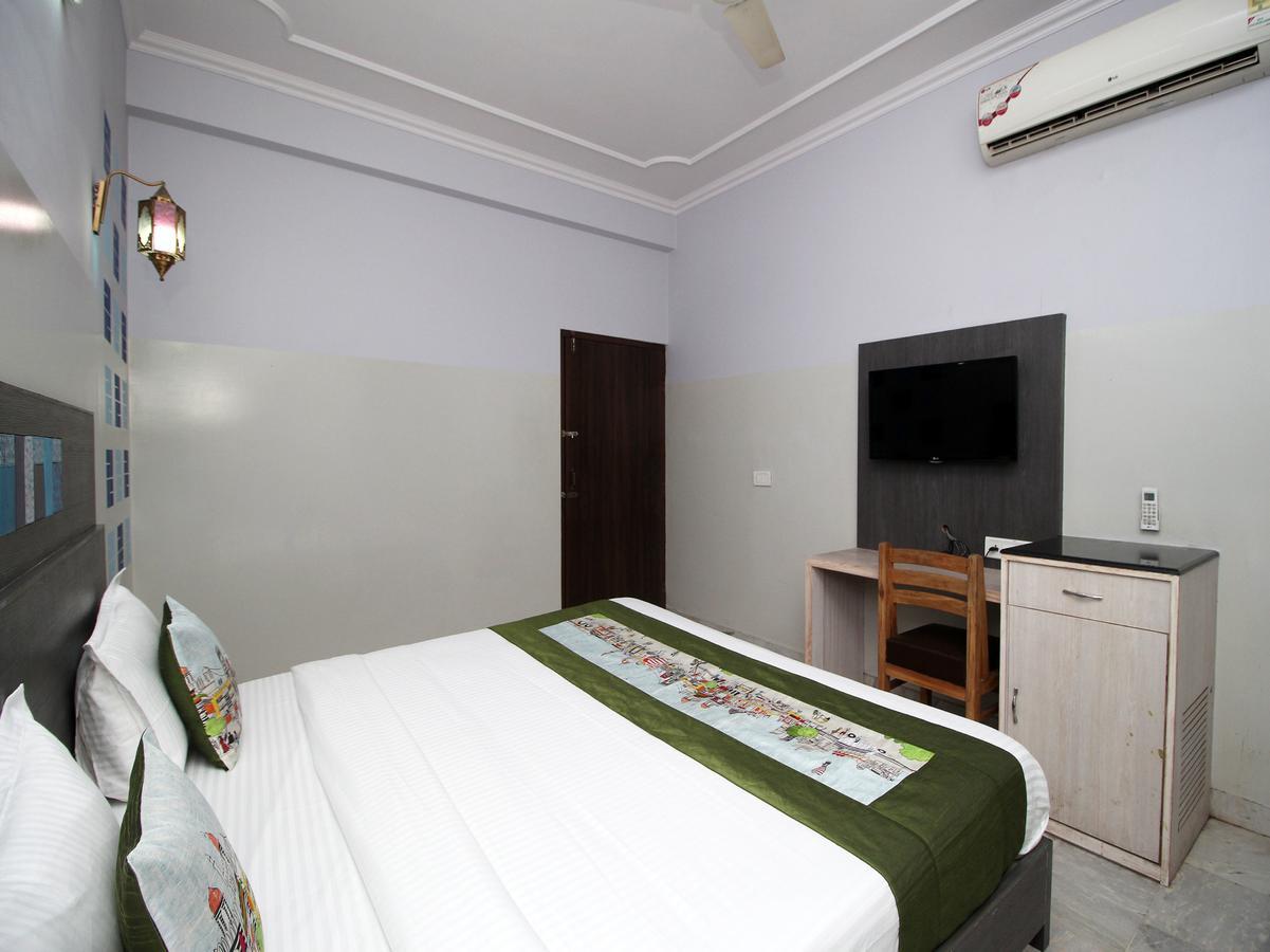 Hotel Oyo 1143 Hotel Rdb Palace Jaipur
