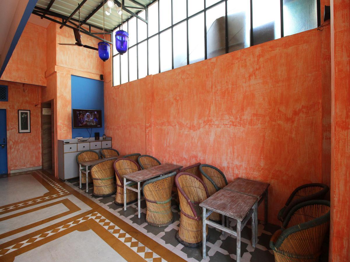 Oyo 1143 Hotel Rdb Palace 3*
