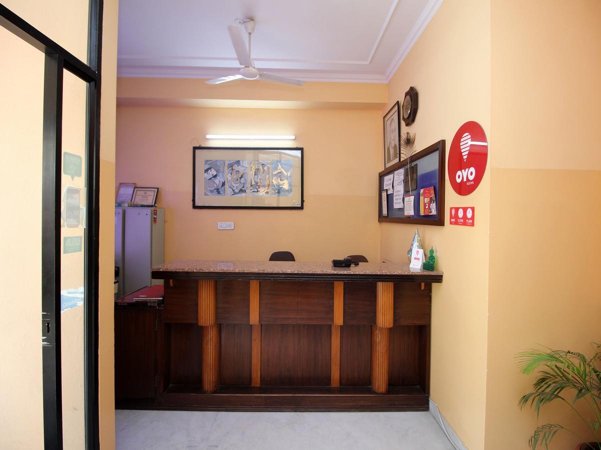 Oyo 1143 Hotel Rdb Palace Hotel