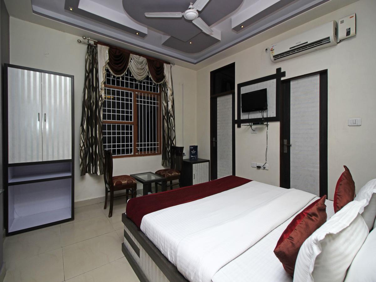 Oyo 8936 Near Wtp Mall