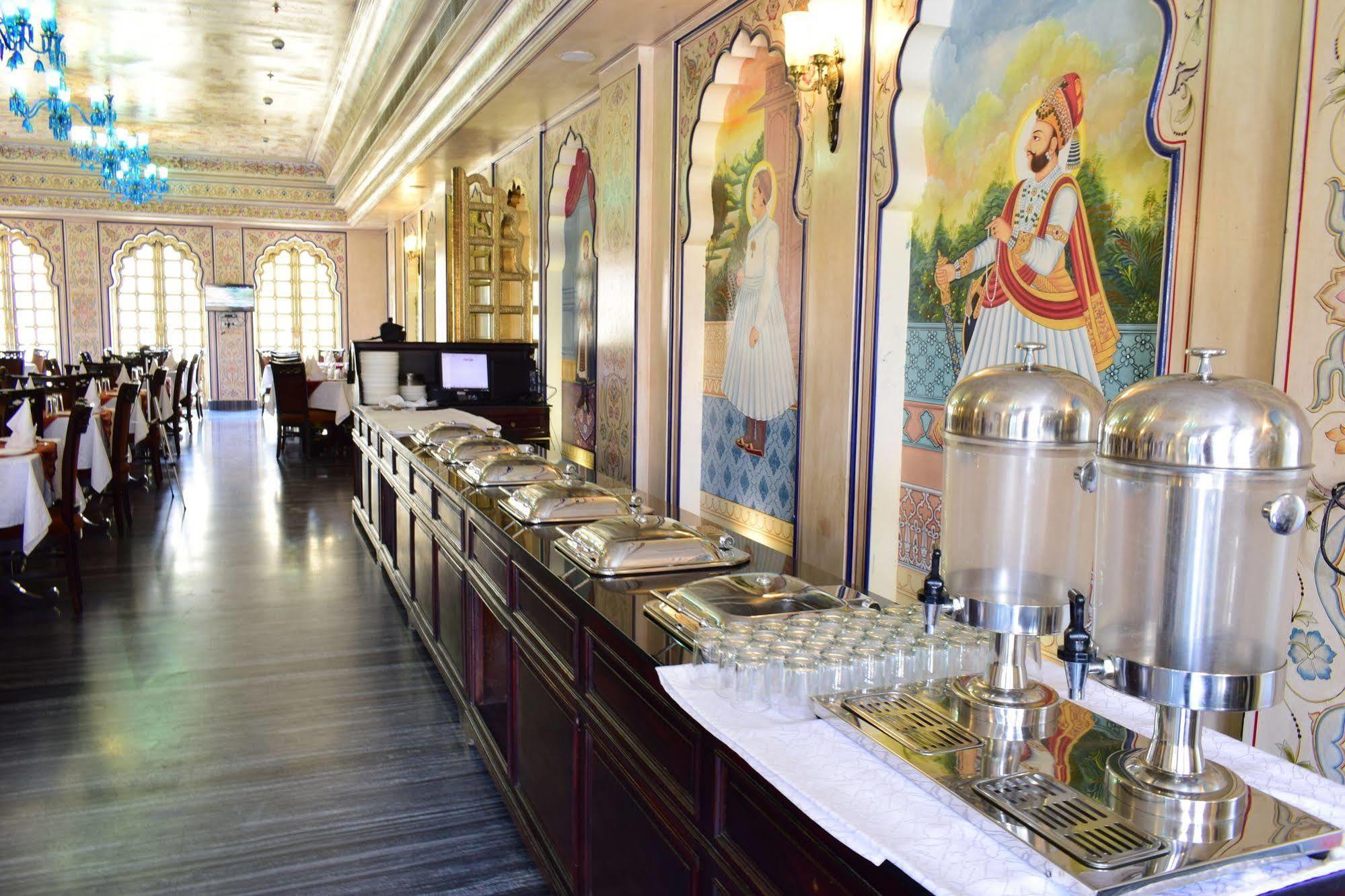 Umaid Haveli-a Heritage Style & Resort 4*