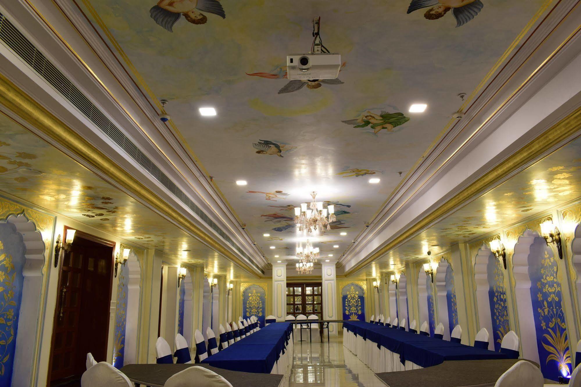 Umaid Haveli-a Heritage Style & 4*