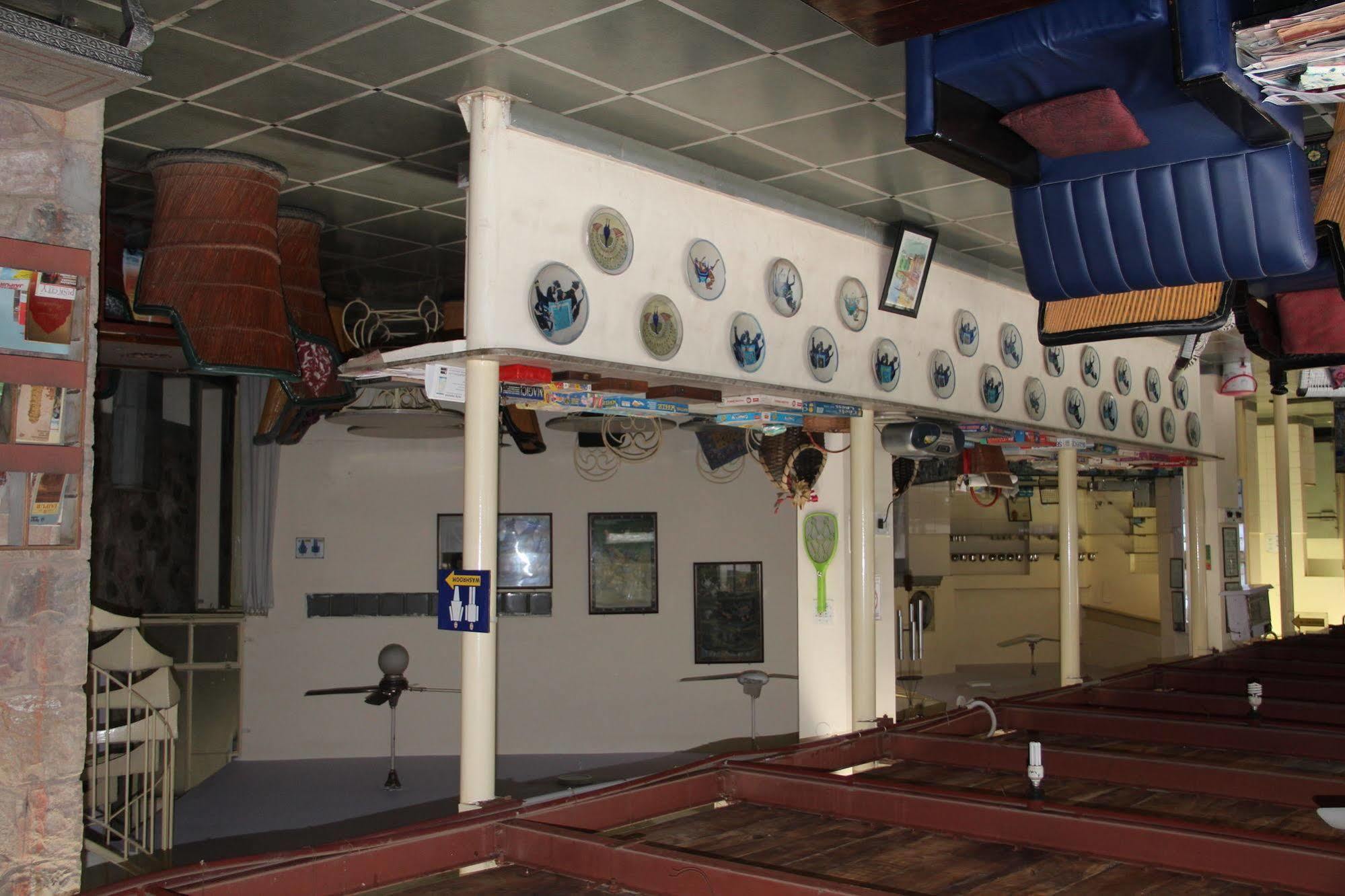 Jaipur Inn 3*