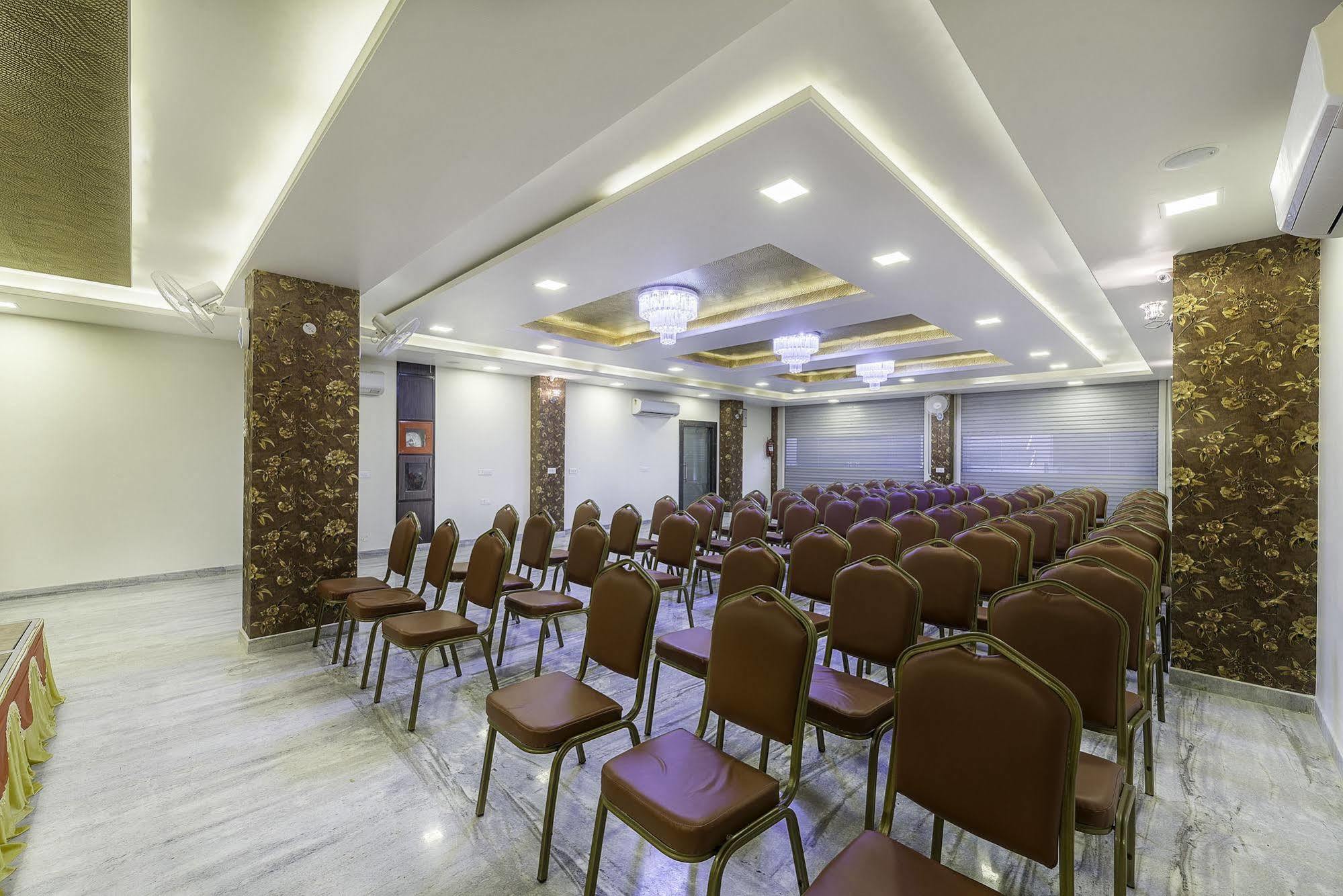 Inn Treebo Signature Malviya Nagar
