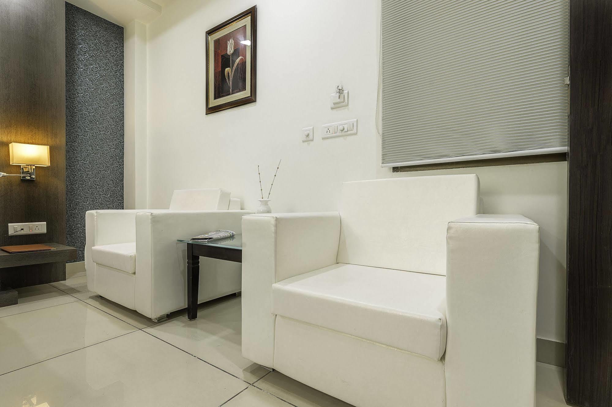 Treebo Signature Malviya Nagar Inn