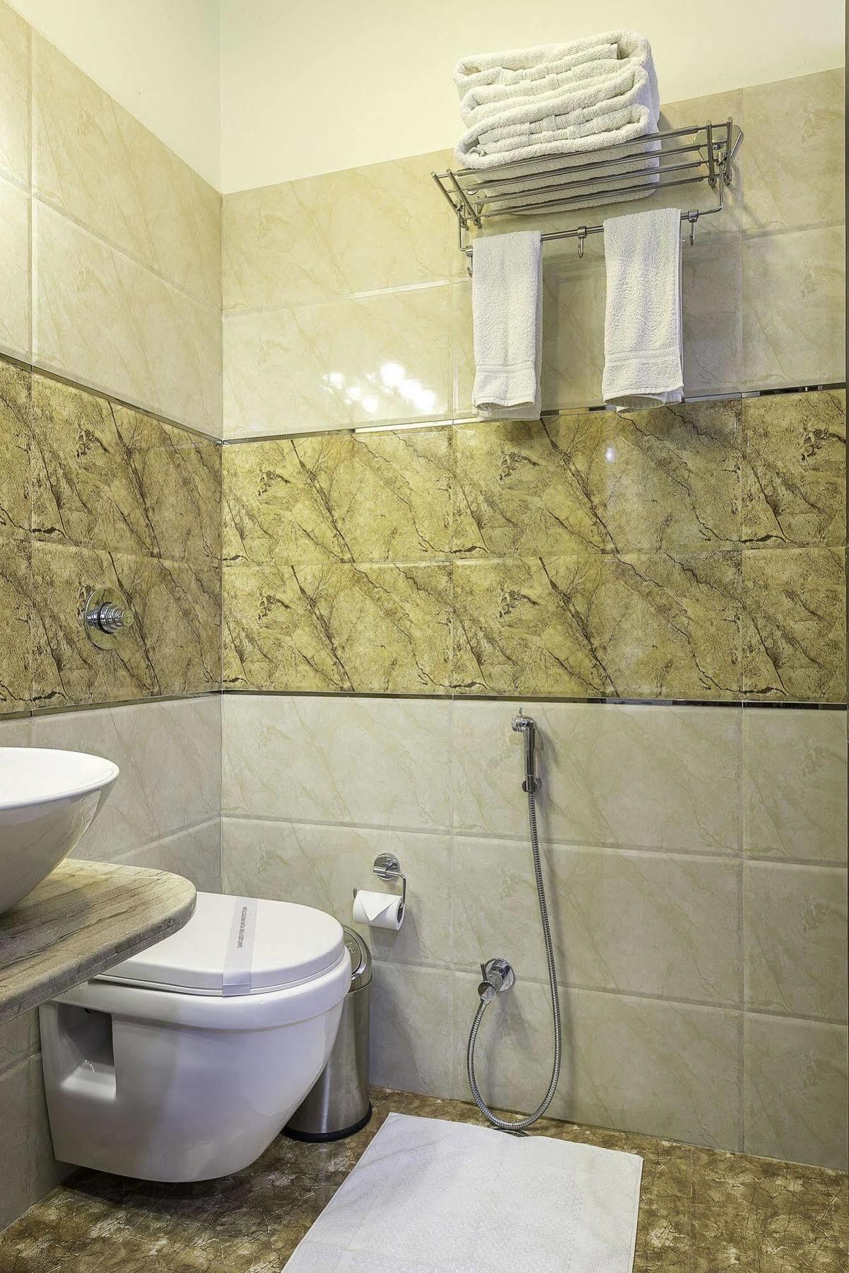 Treebo Signature Malviya Nagar