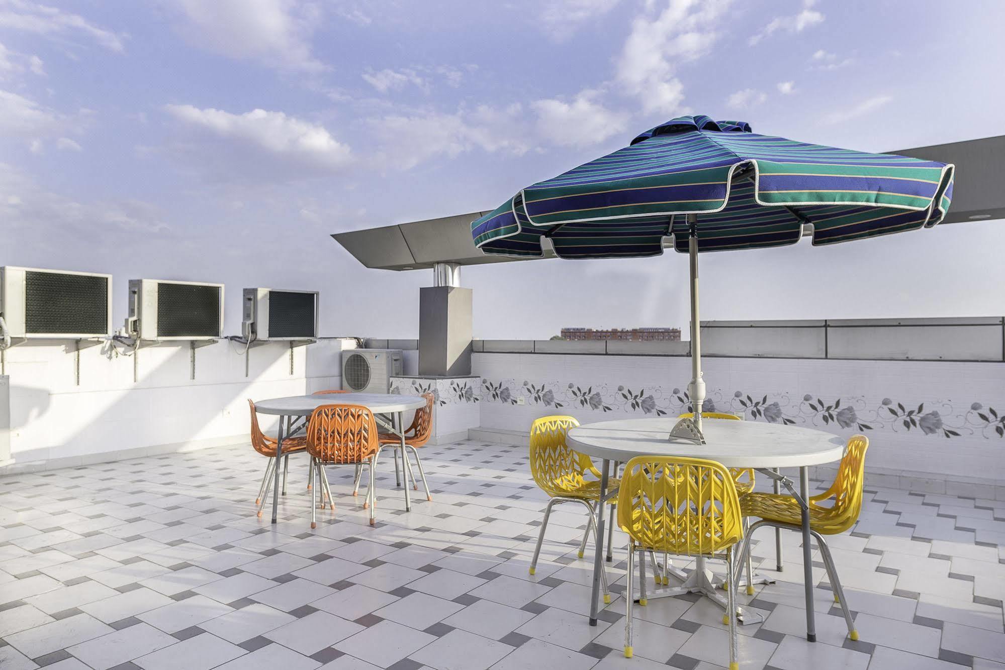 Treebo Signature Malviya Nagar