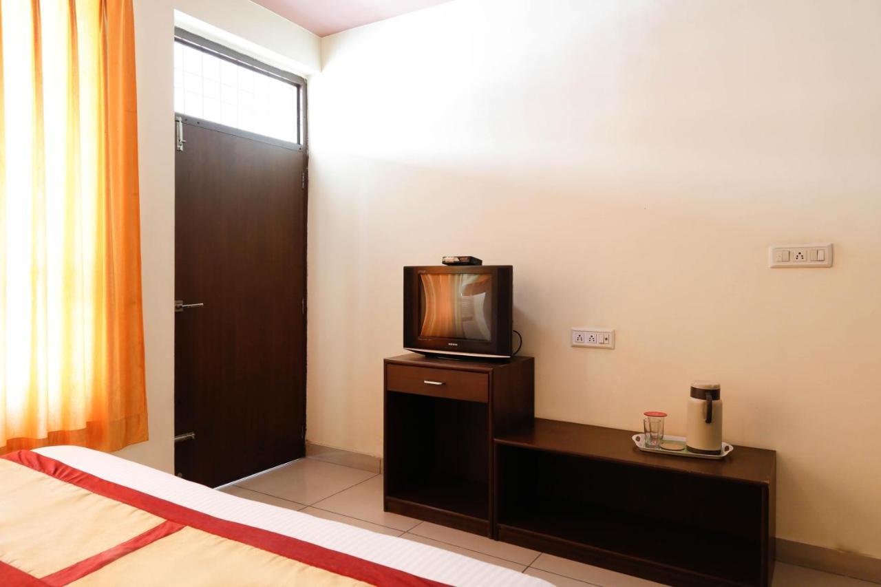 Oyo Flagship 16382 Sinjara Hotel Jaipur
