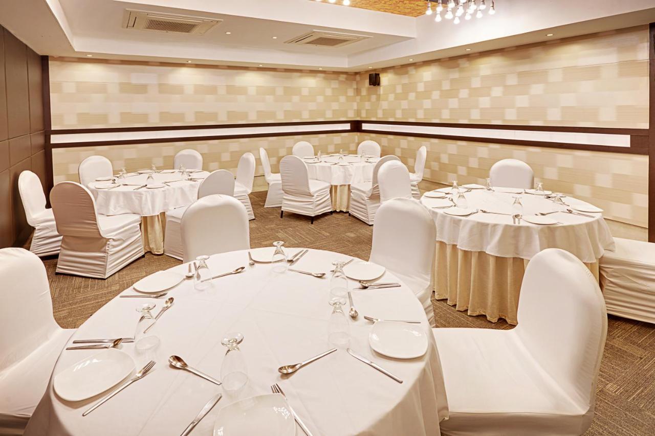 Whispering Palms Hotel Jaipur