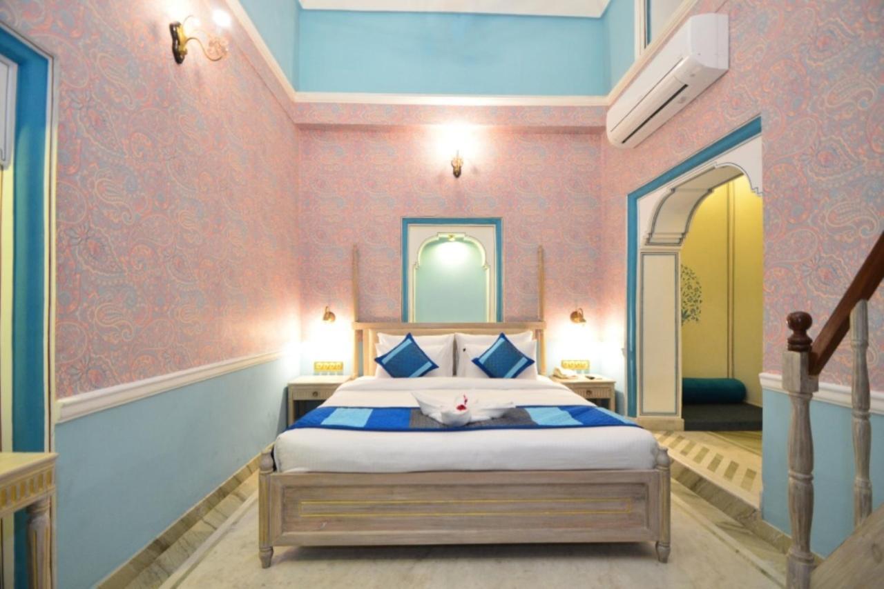 Nirbana Palace - A Heritage And 4*
